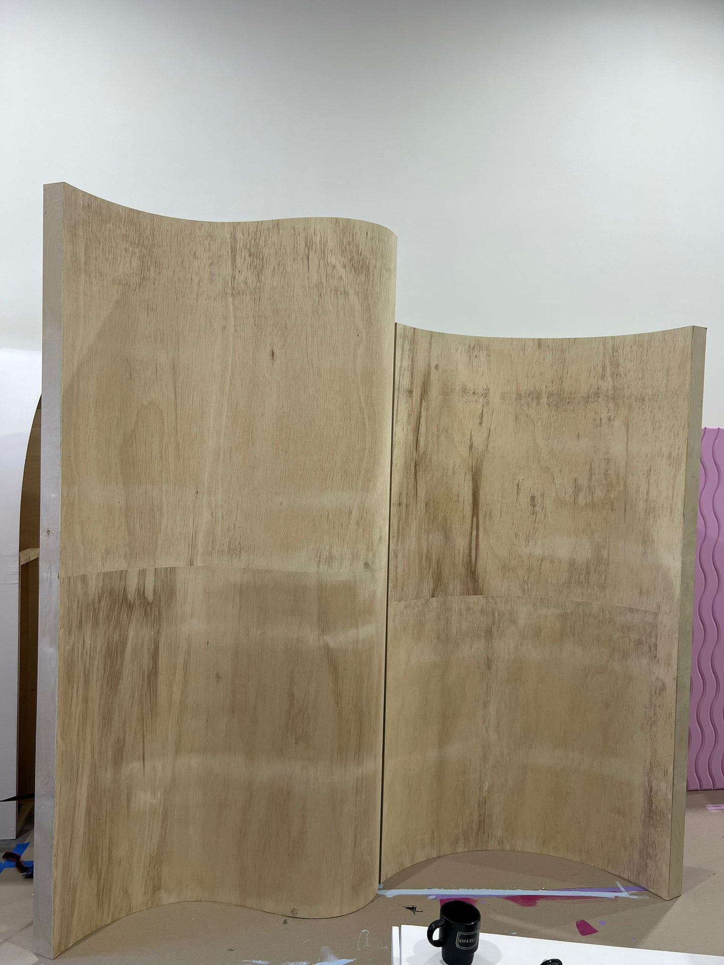 CURVE WALLS